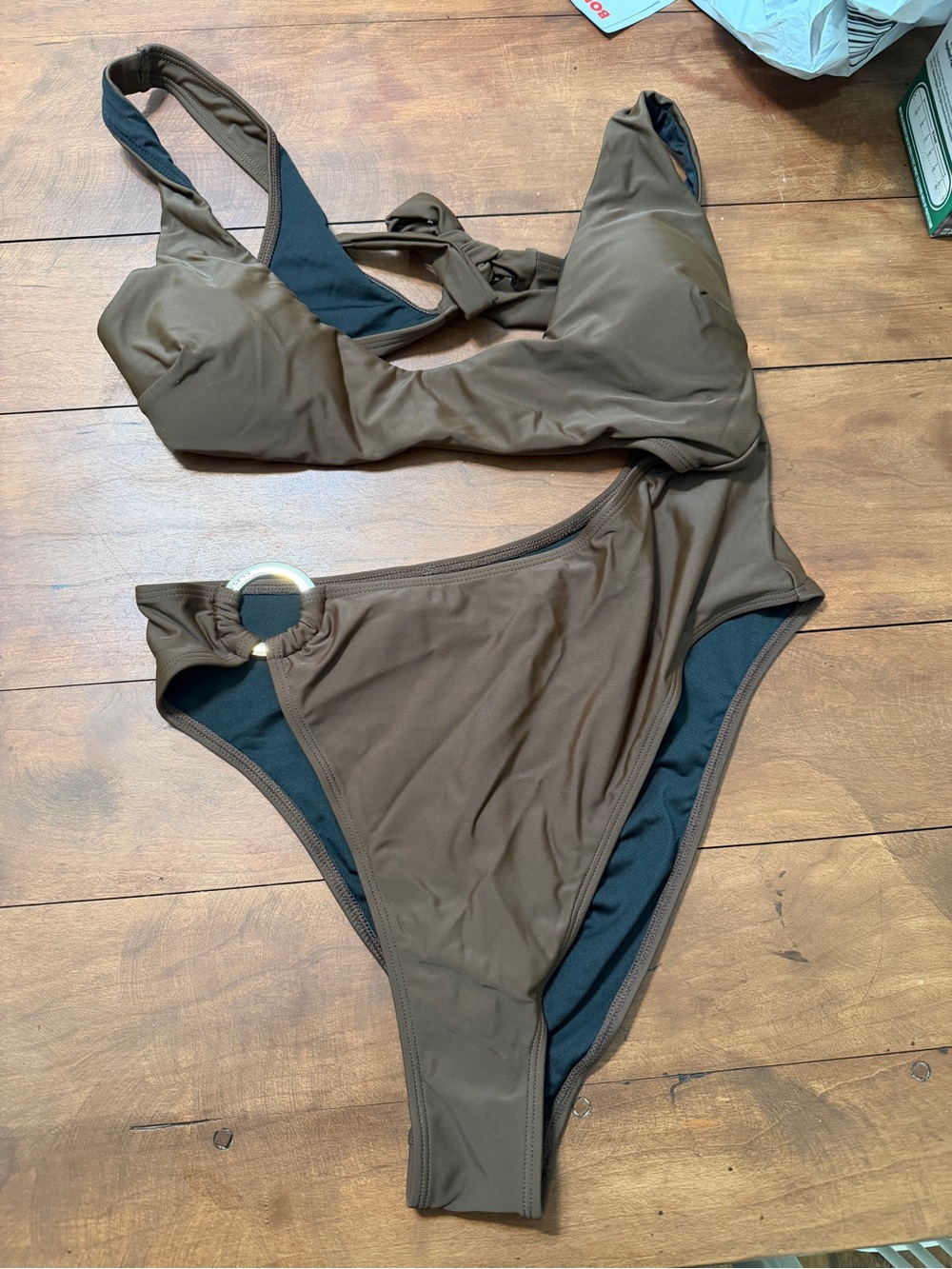 Bathing suit - Picture 2 of 3